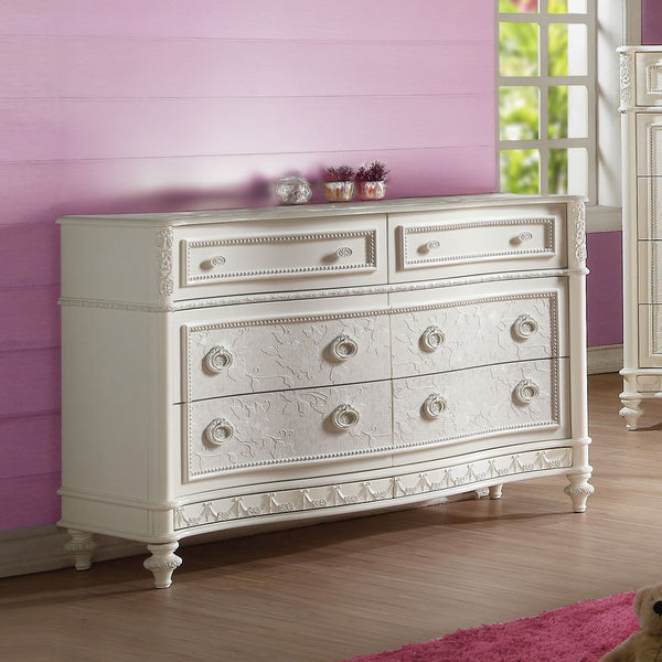 Dorothy - Dresser Dorothy - Dresser