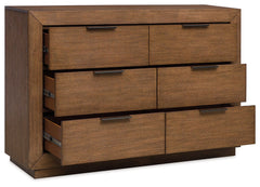 Hennington - Dresser