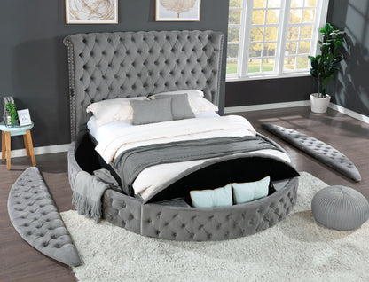 King 5 Piece Bedroom Set Made - Gray