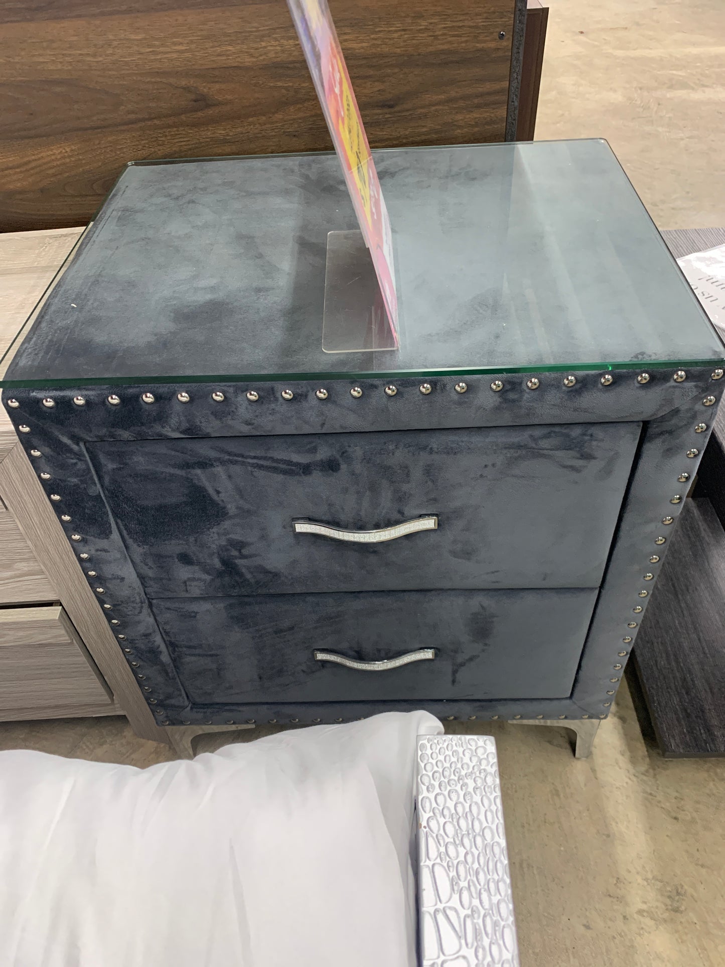 Night stand