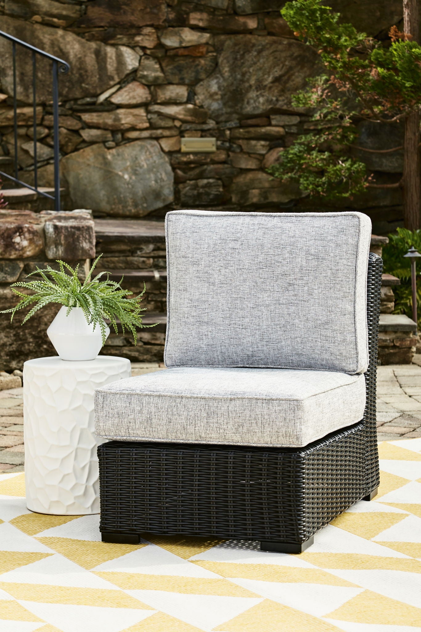 Beachcroft - Armless Chair With Cushion - Black / Light Gray