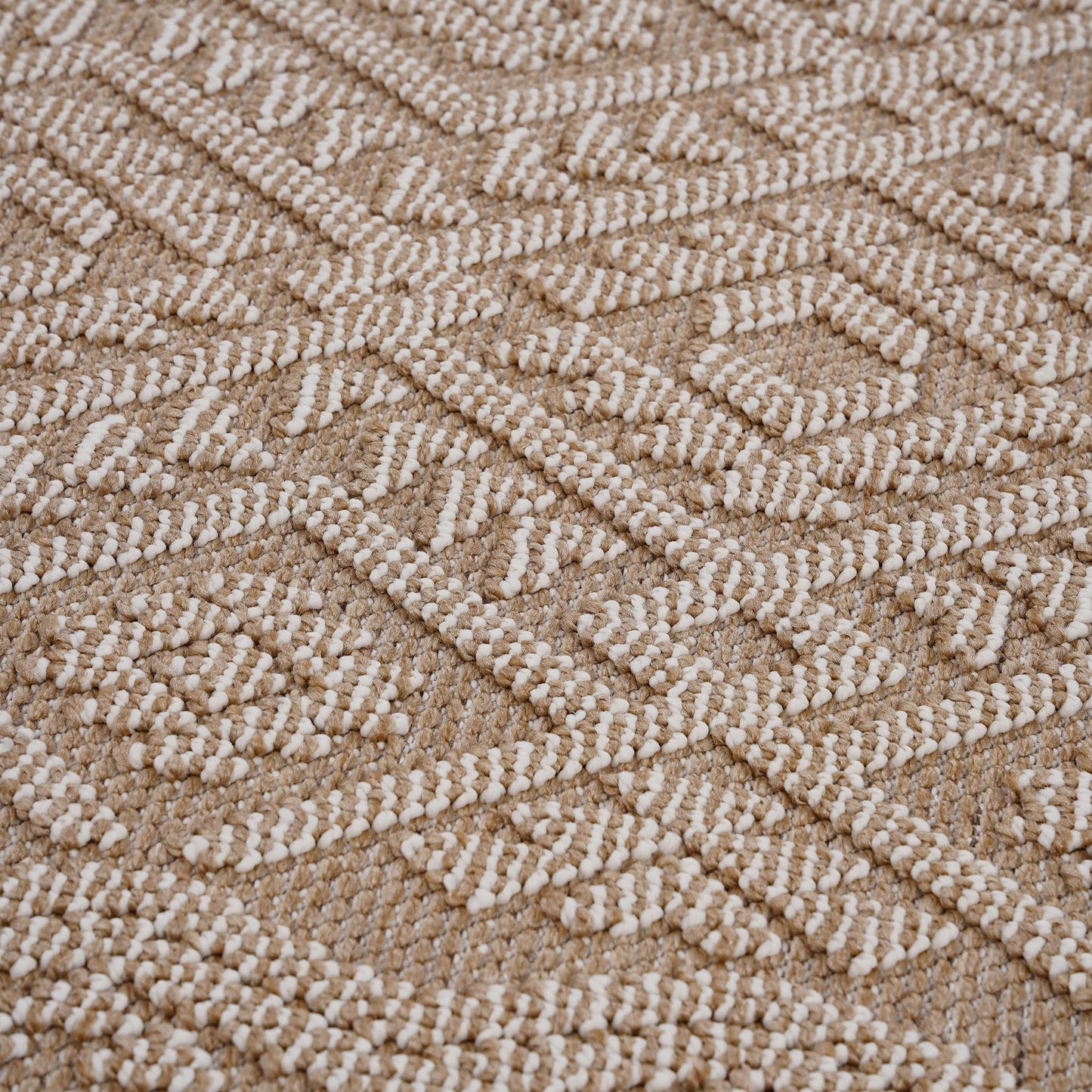 Guros - 8' X 10' Traditional Indoor / Outdoor Area Rug - Natural