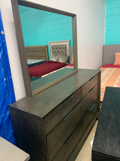 Cama Queen 2 nightstand+dresser top