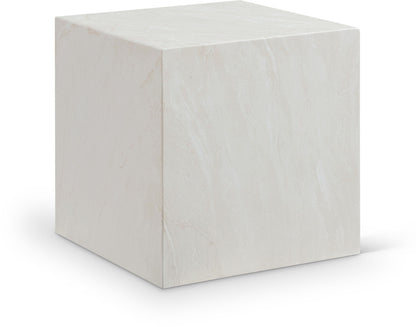 Piazza - Table