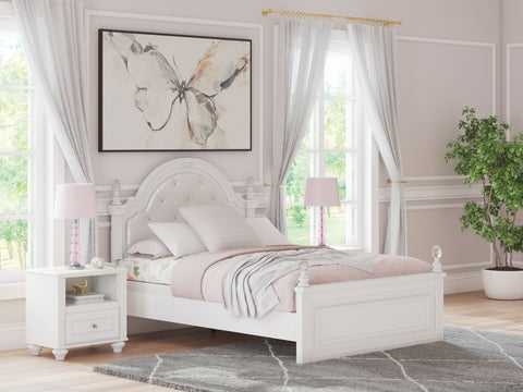 Kozlani - Upholstered Panel Bed
