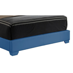 Elegant Platform Bed For Relaxed Spaces