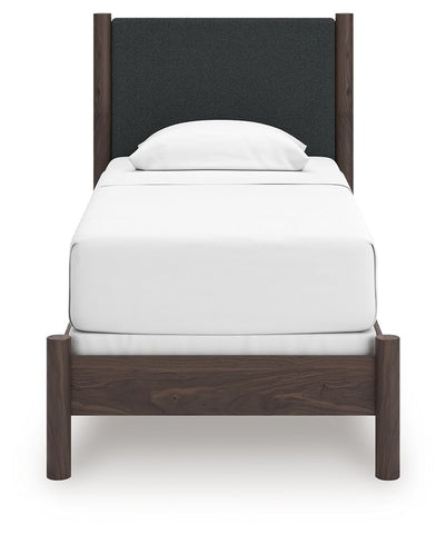 Pamytta - Upholstered Panel Bed