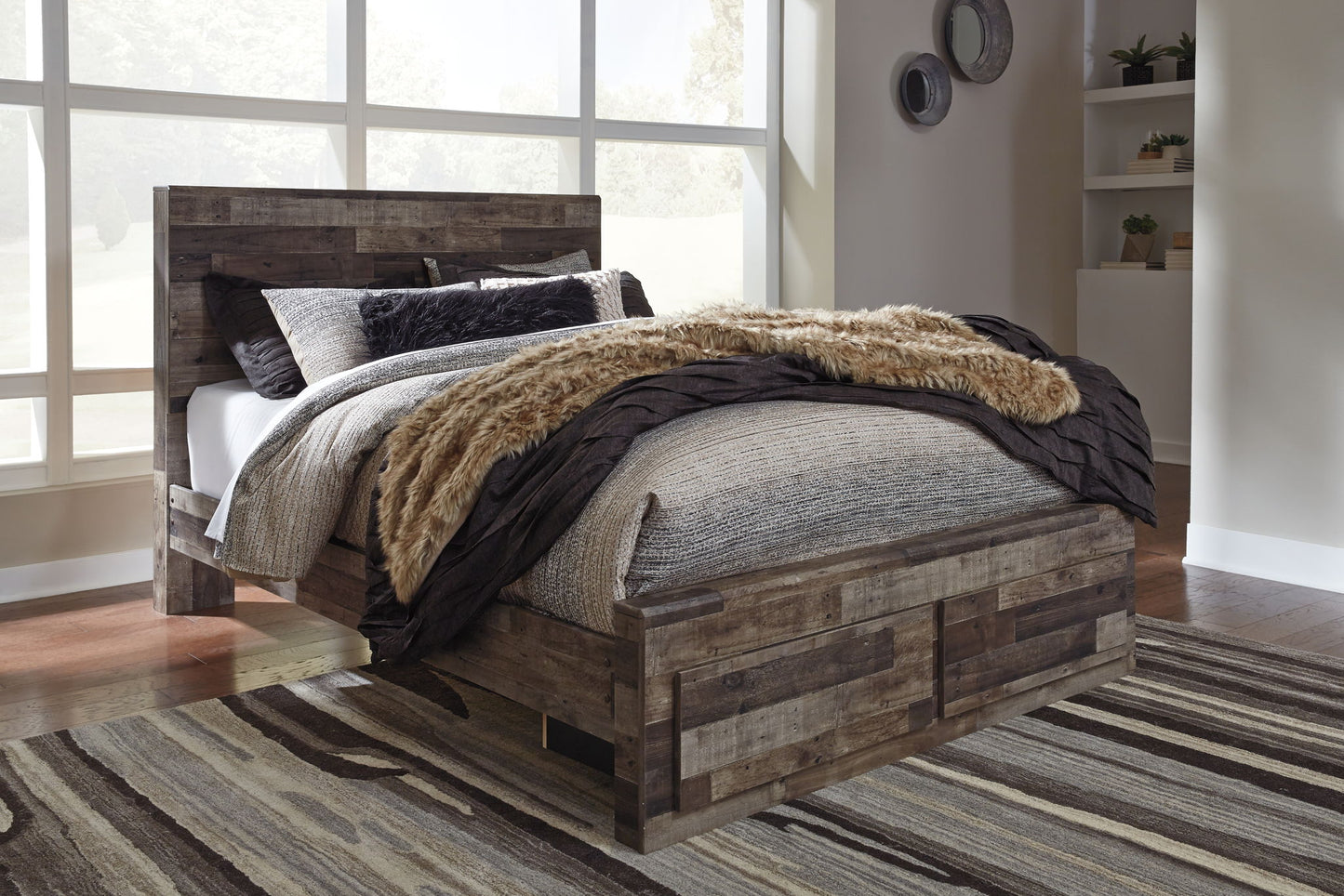 Derekson - Panel Headboard